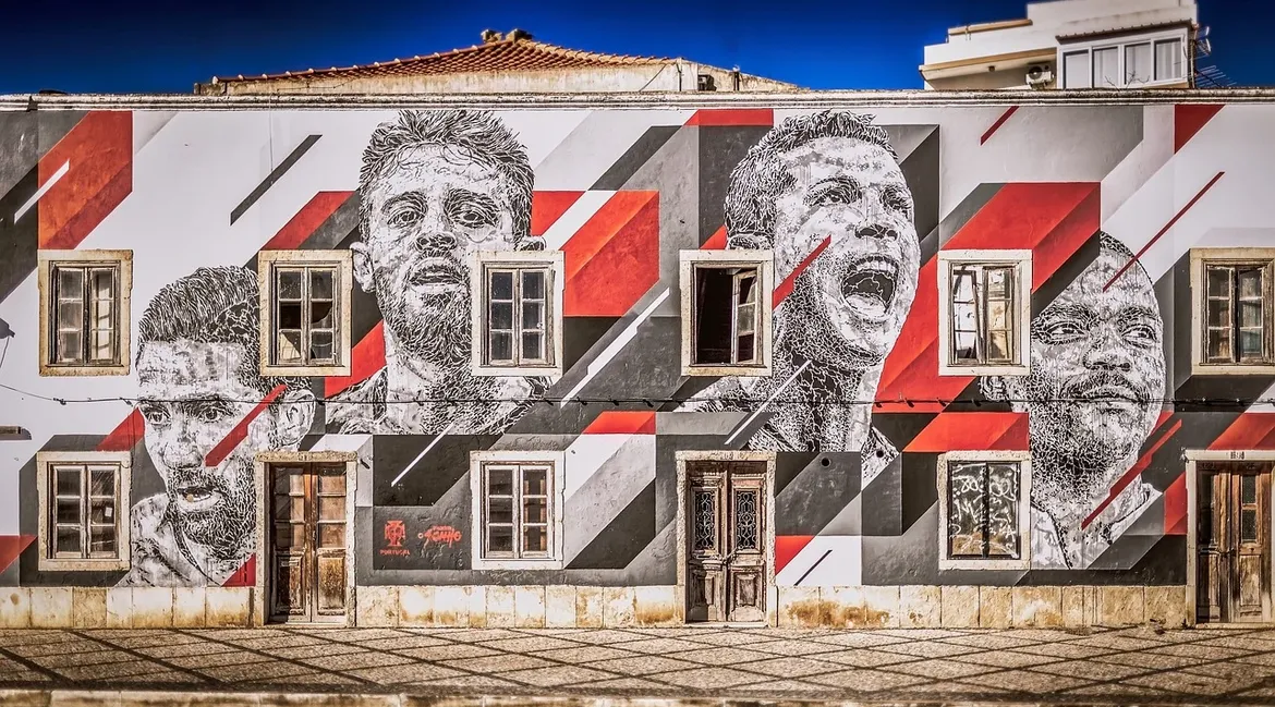 Ronaldo hraje za